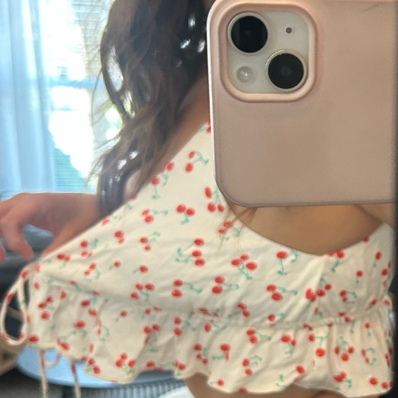 Zara Cream satin Cherry Print Women's Top - Picture 8 of 8